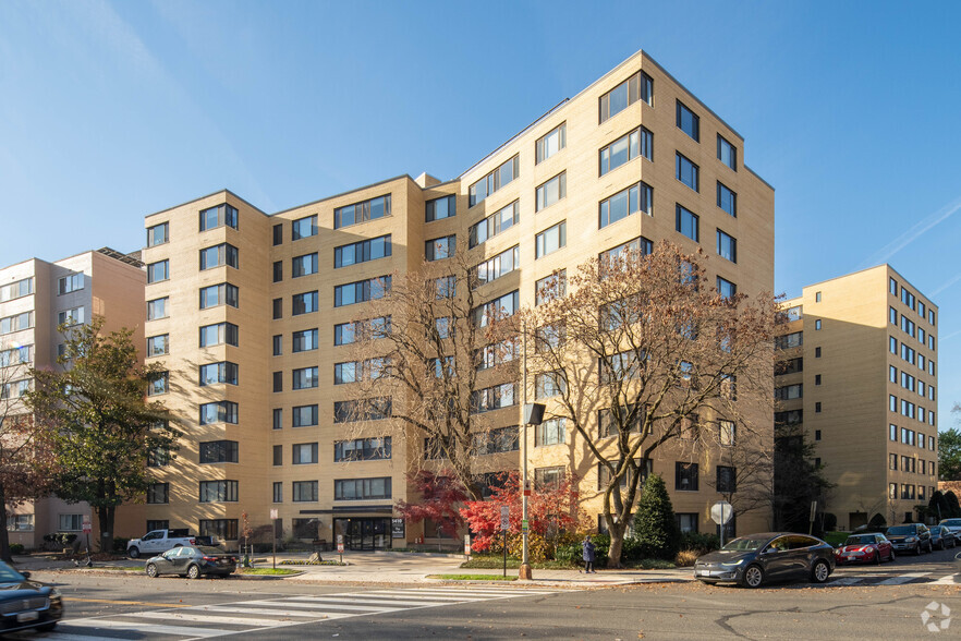 5410 Connecticut Ave NW, Washington, DC for sale - Primary Photo - Image 1 of 3