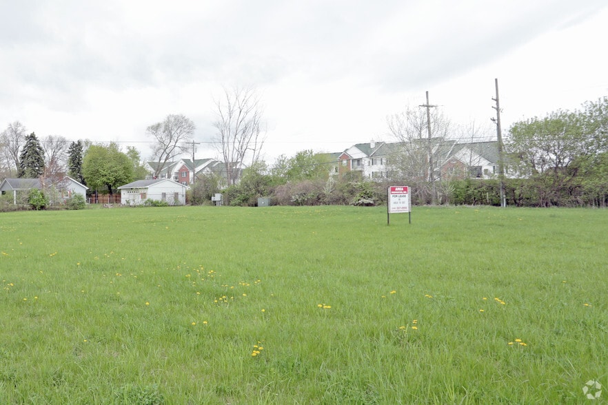 57445 Grand River Ave, New Hudson, MI for lease - Building Photo - Image 3 of 3