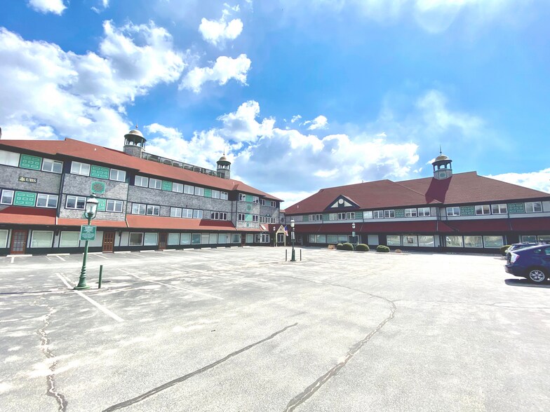 130 Bellevue Ave, Newport, RI 02840