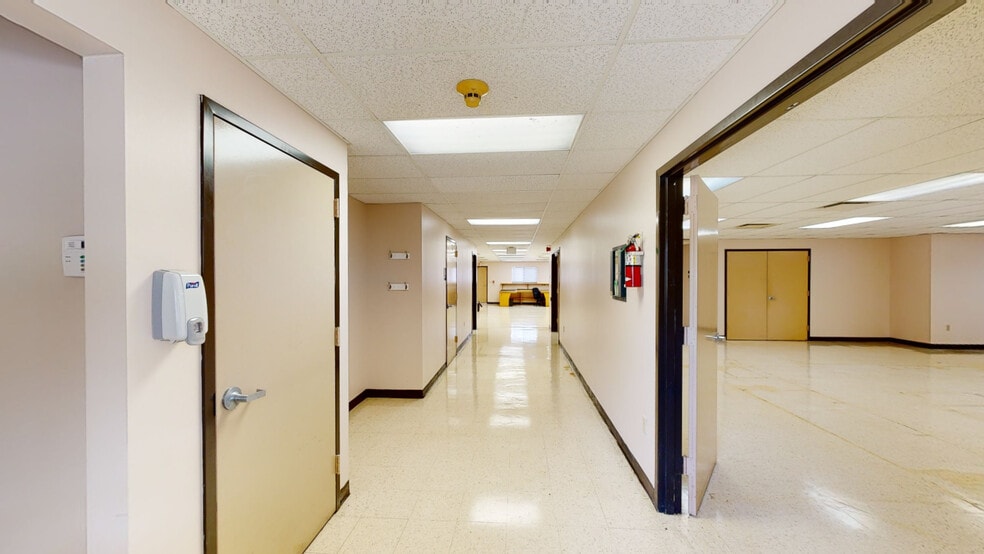 730 E Kaliste Saloom Rd, Lafayette, LA for sale - Matterport 3D Scan - Image 3 of 28