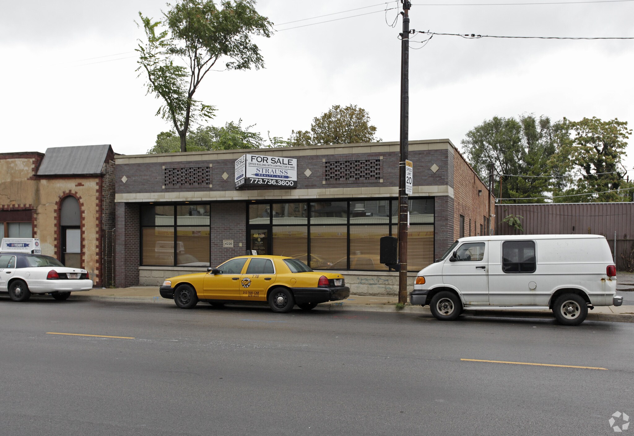 4220 W Montrose Ave, Chicago, IL for sale Primary Photo- Image 1 of 10