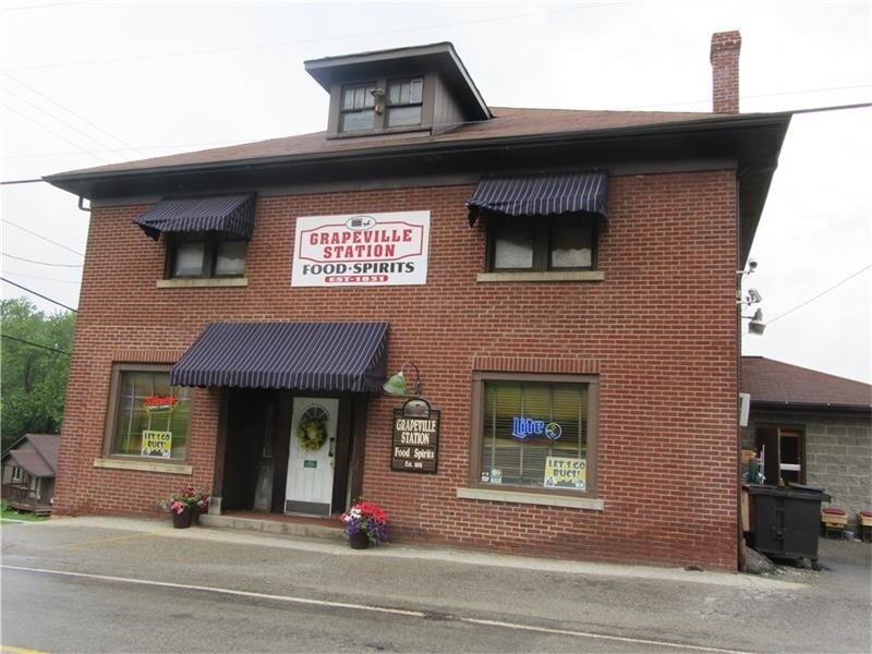 2525 Brown Ave, Grapeville, PA 15634