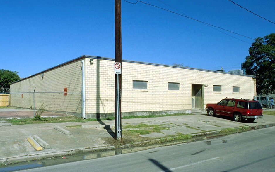2910 Crawford St, Houston, TX for sale - Building Photo - Image 1 of 1