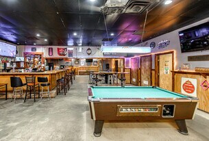 The Stateline Bar - Pub