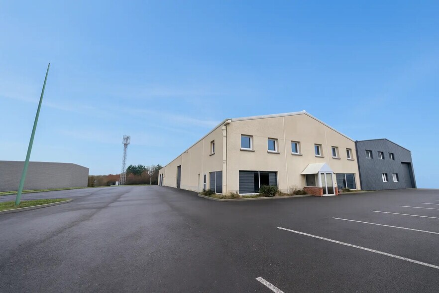 Rue Marie Louise Burgert Neuv, Reims for lease - Building Photo - Image 1 of 12