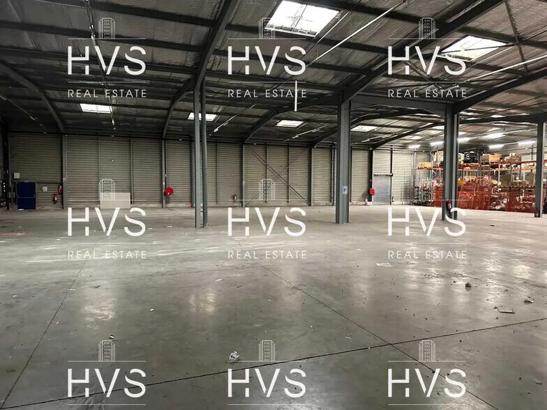 Office in Aix-en-Provence for lease - Interior Photo - Image 3 of 15