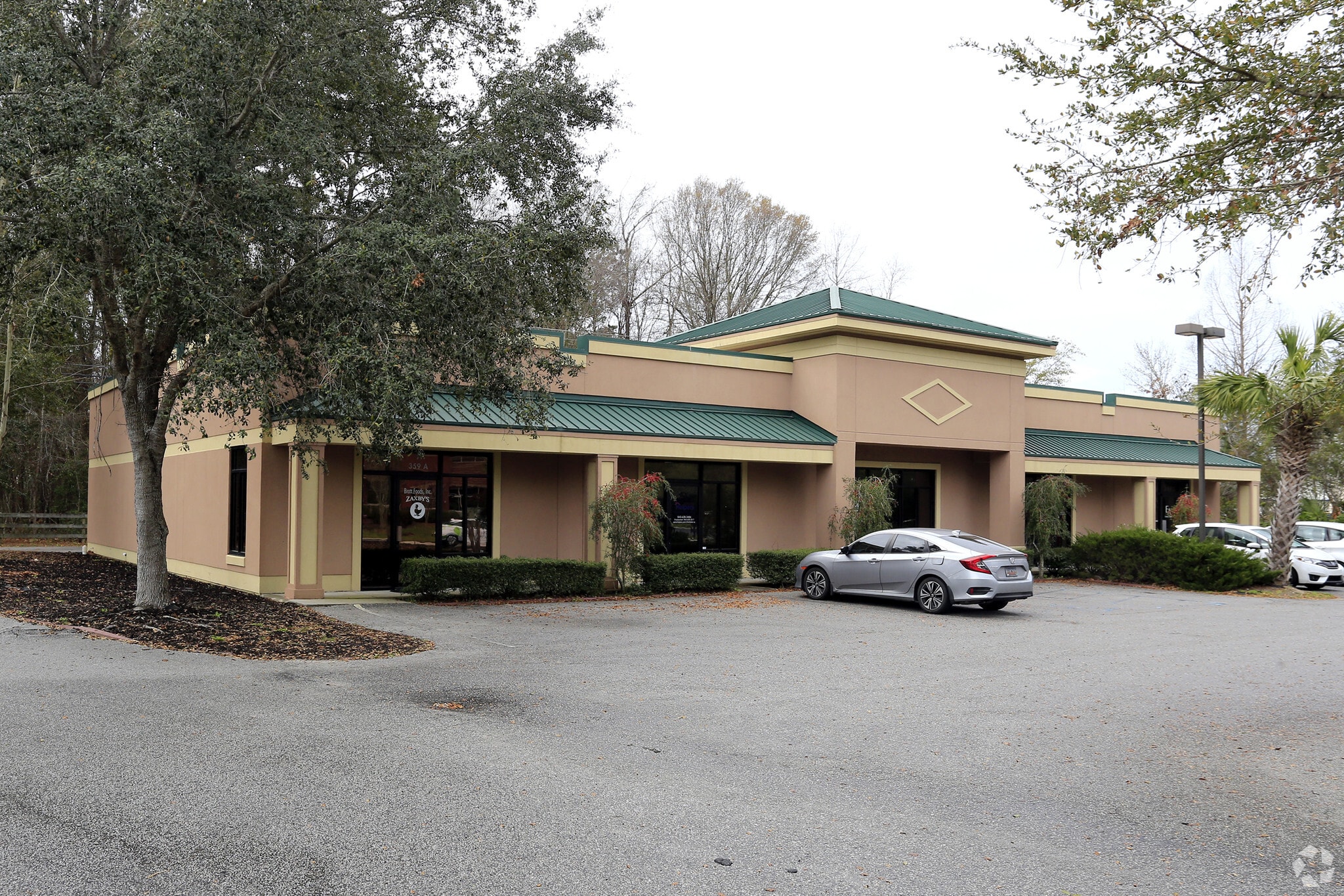 359 Wando Place Dr, Mount Pleasant, SC for sale Primary Photo- Image 1 of 1