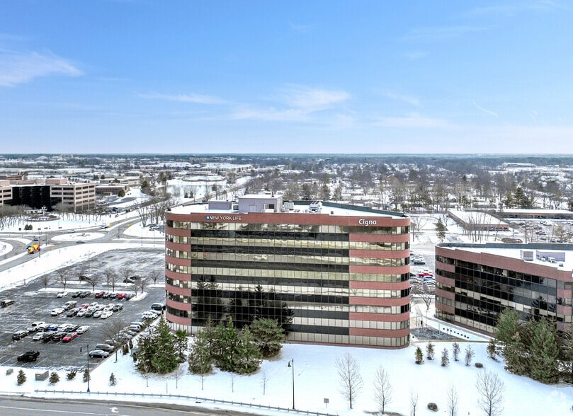 11595 N Meridian St, Carmel, IN for lease - Building Photo - Image 2 of 8