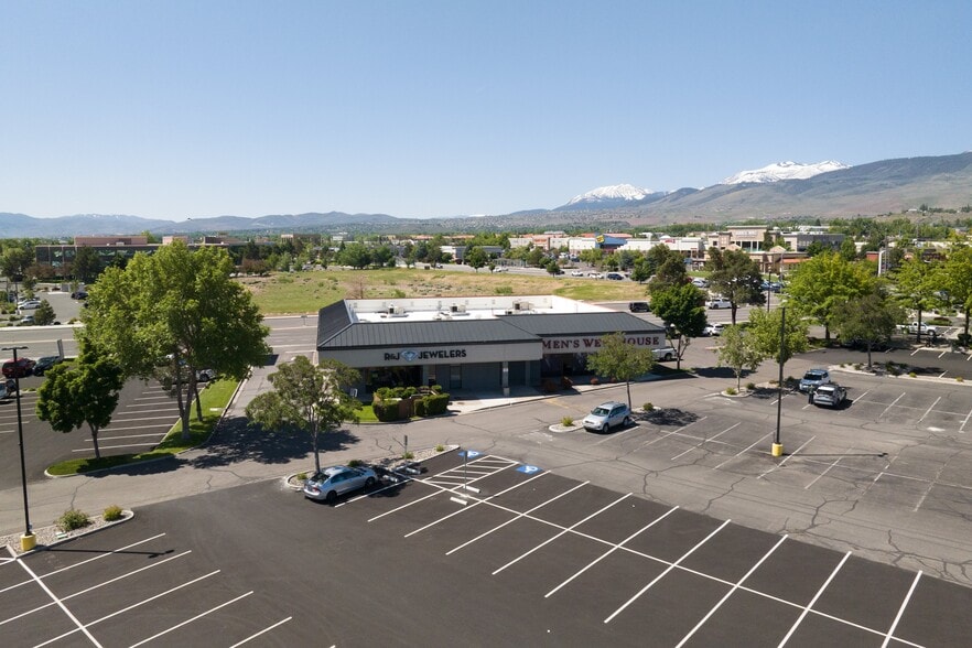 5000-5090 Smithridge Dr, Reno, NV for lease - Building Photo - Image 3 of 5
