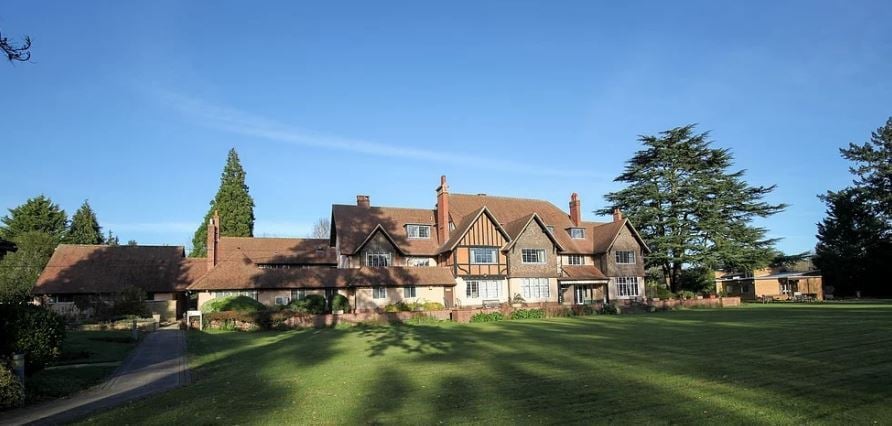 Darlings Ln, Maidenhead for sale Primary Photo- Image 1 of 1