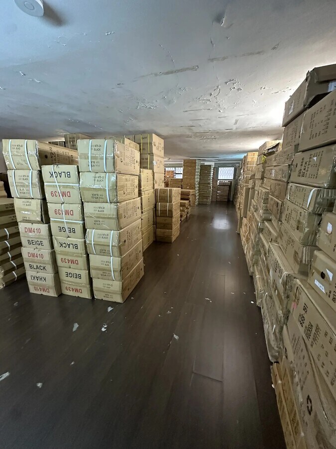 Marseille, BDR 13001 - - - Interior Photo - Image 1 of 5