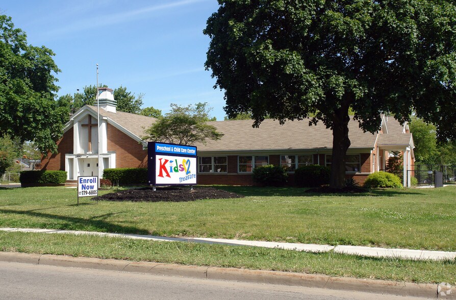 2880 W Laskey Rd, Toledo, OH 43613