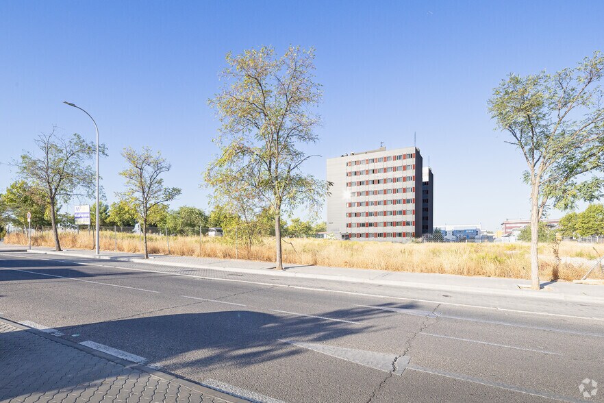 Calle Laguna Dalga, 2, Madrid, Madrid for sale - Primary Photo - Image 1 of 1