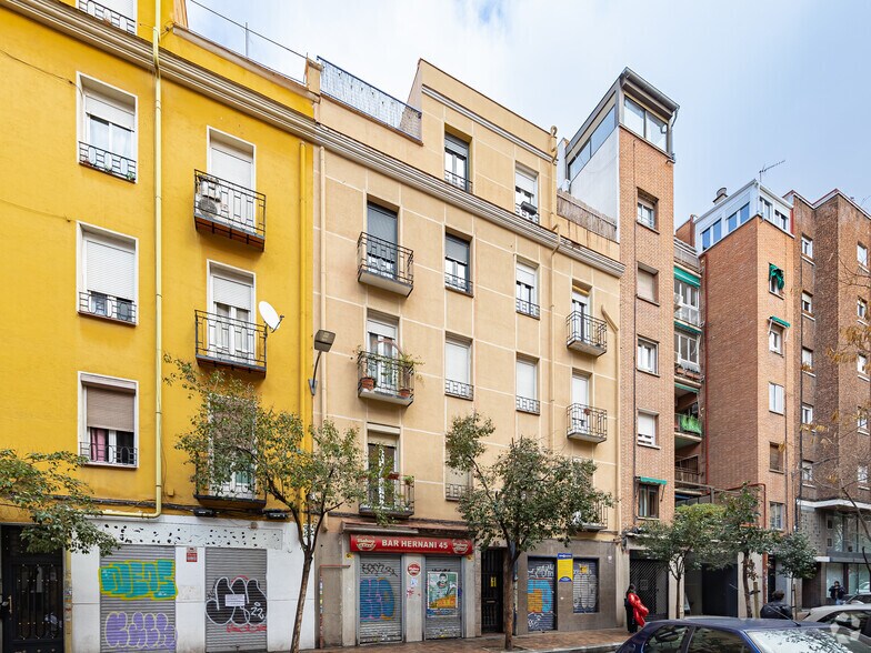 Calle Hernani, 45, Madrid, Madrid for sale - Primary Photo - Image 1 of 1
