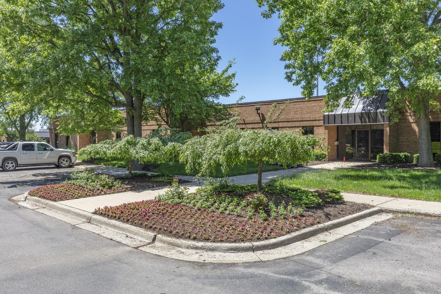 1300-1390 Eisenhower Pl, Ann Arbor, MI for lease Building Photo- Image 1 of 1