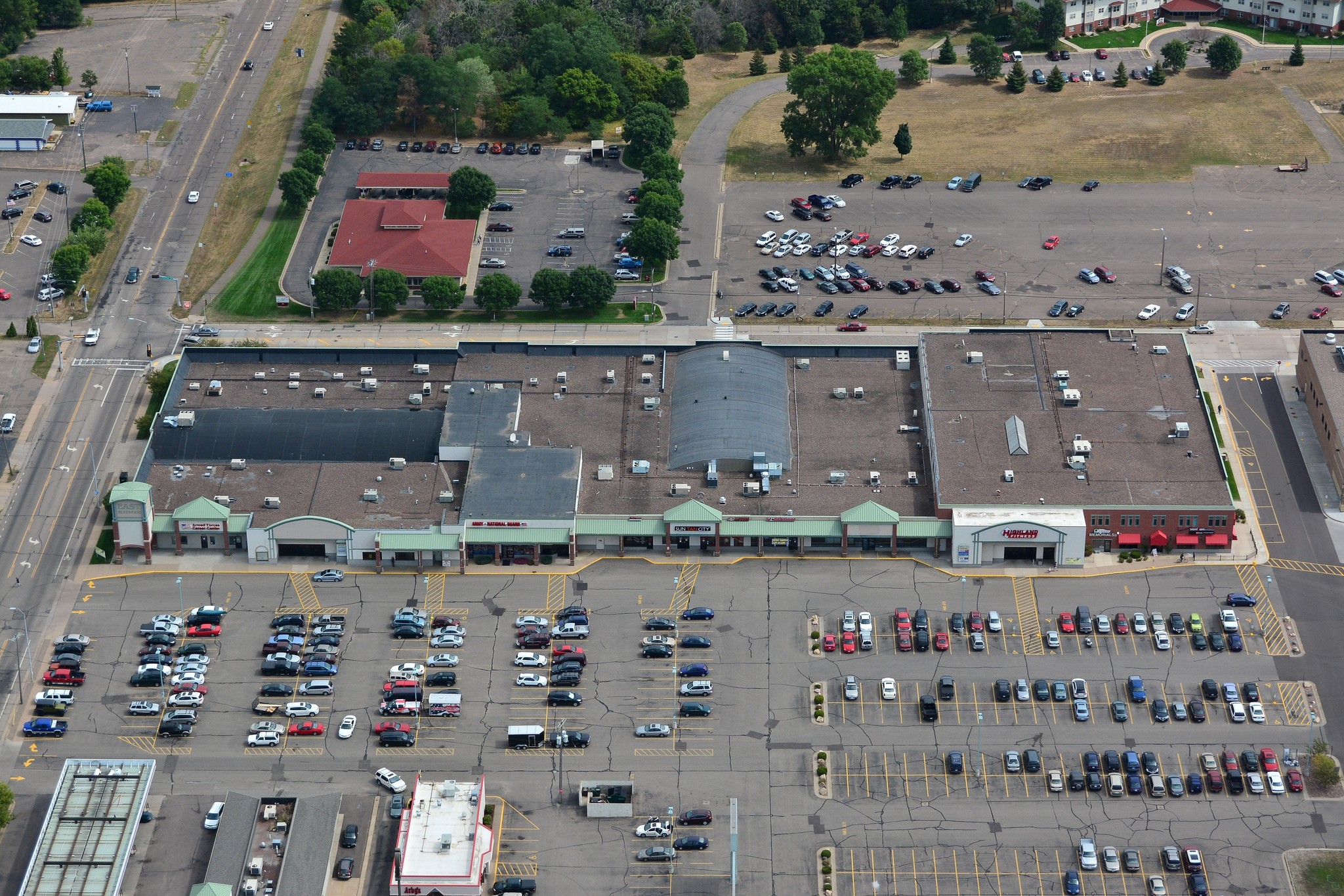 2221 Highland Ave, Eau Claire, WI for sale Building Photo- Image 1 of 1