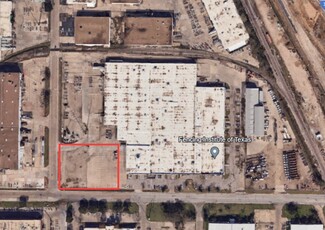 More details for 1000 W Crosby Rd, Carrollton, TX - Land for Lease