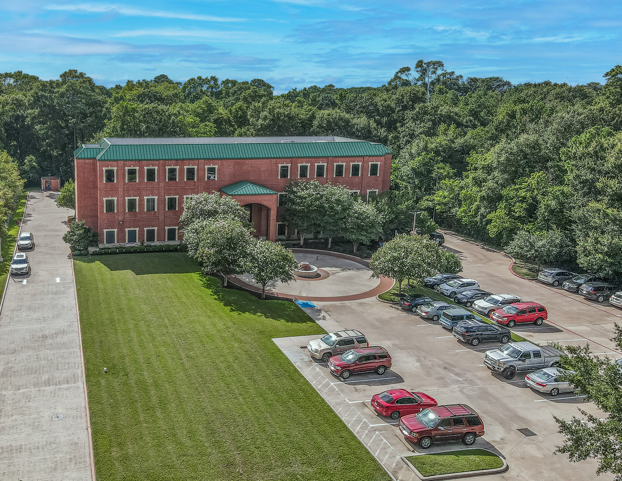 19411 McKay Blvd, Humble, TX for sale Building Photo- Image 1 of 44