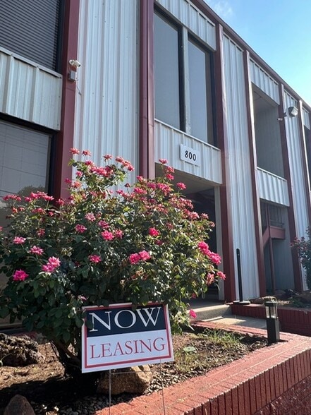 800 NE 63rd St, Oklahoma City, OK for lease - Building Photo - Image 2 of 8