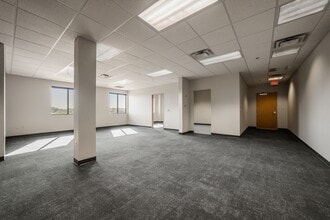 1803 Phyllis St, Bentonville, AR for lease Interior Photo- Image 1 of 6