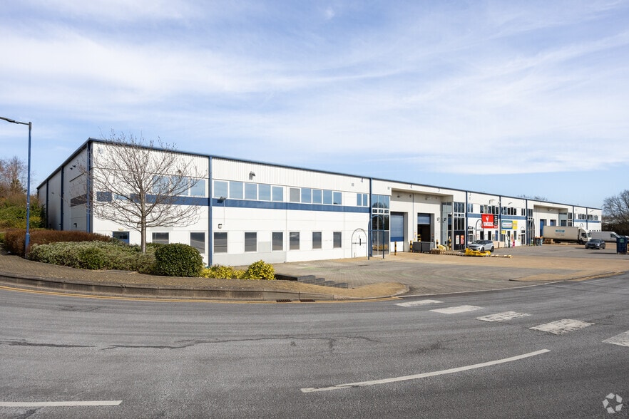 Talbot Rd, Fareham for lease - Primary Photo - Image 1 of 2