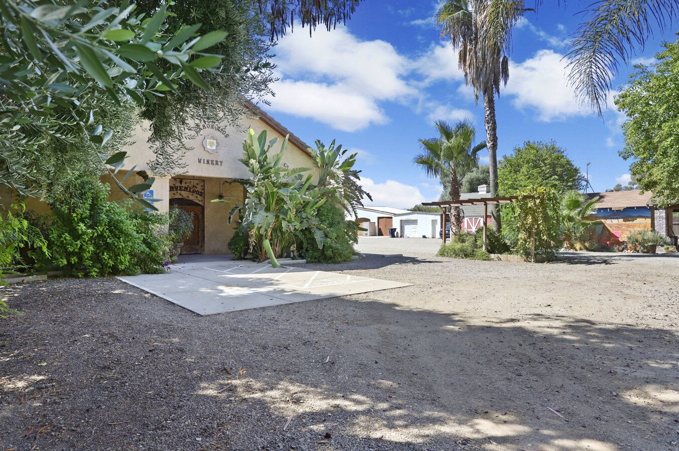 8482 W Linne Rd, Tracy, CA 95304