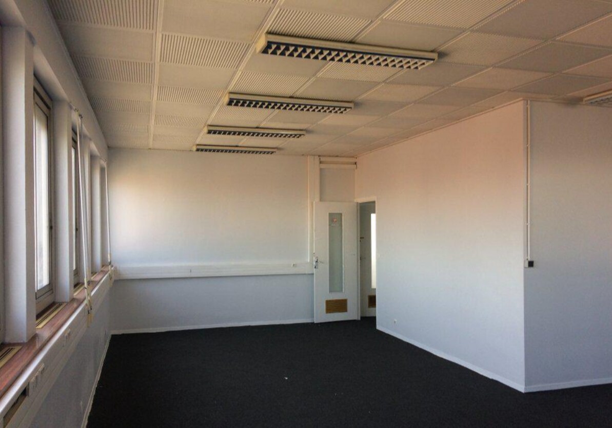 Flex in Décines-Charpieu for sale Interior Photo- Image 1 of 4