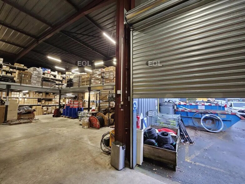 Flex in Valenton for sale - Building Photo - Image 3 of 22