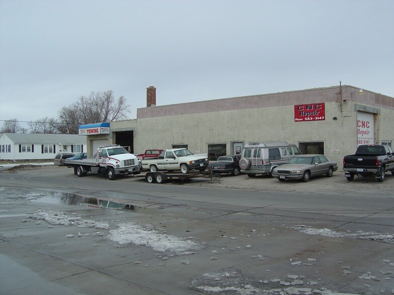 3320 19th St, Columbus, NE for sale - Primary Photo - Image 1 of 1