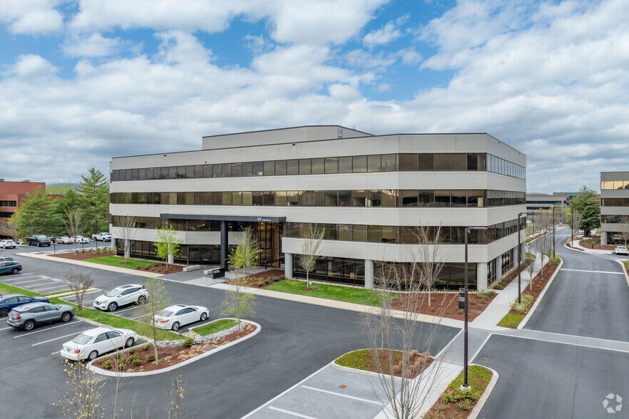 109 Westpark Dr, Brentwood, TN for lease - Building Photo - Image 3 of 9