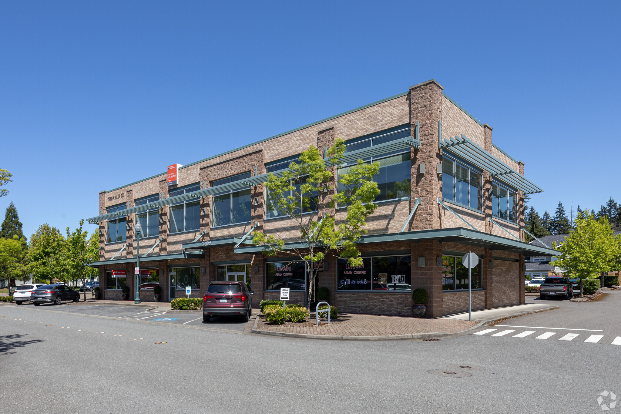 12199 Village Center Pl, Mukilteo, WA for lease Building Photo- Image 1 of 6