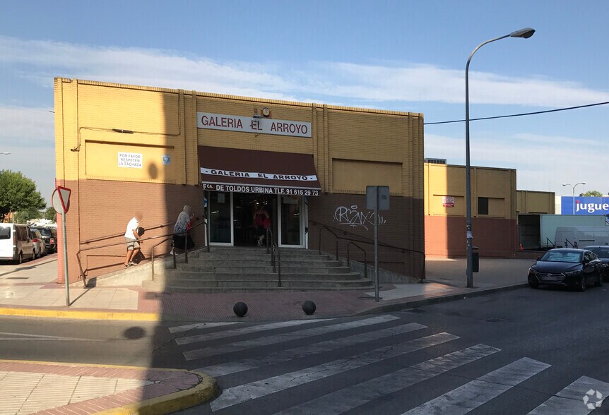 Calle de la Comunidad de Madrid, 1, Fuenlabrada, Madrid for sale - Building Photo - Image 2 of 3