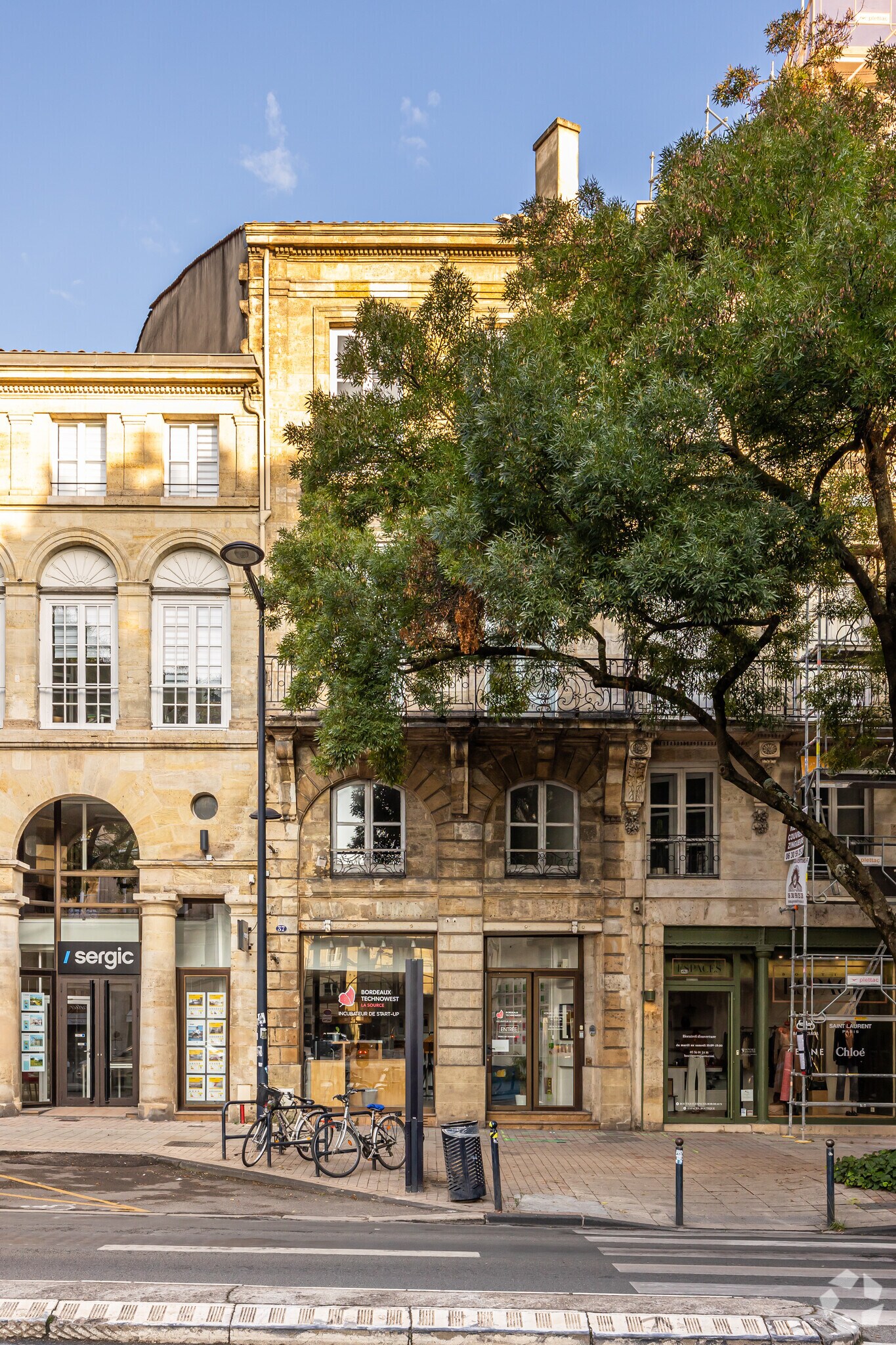 37 Cours Georges Clémenceau, Bordeaux for lease Primary Photo- Image 1 of 2