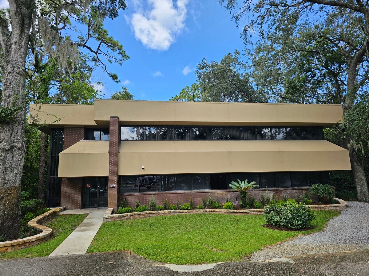 3098 W Lake Mary Blvd, Lake Mary, FL 32746