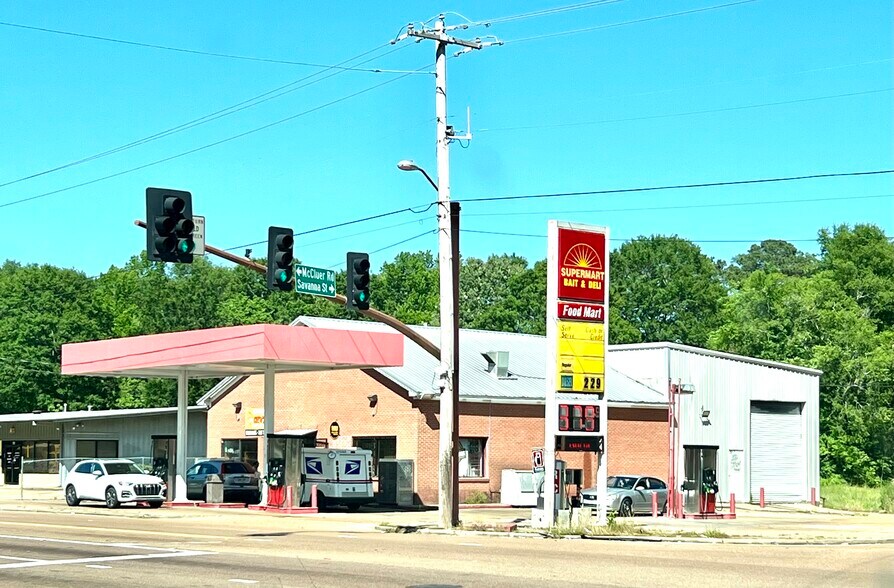 3884 Terry Rd, Jackson, MS 39212