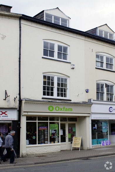 14-15 Agincourt Sq, Monmouth for sale - Building Photo - Image 3 of 6