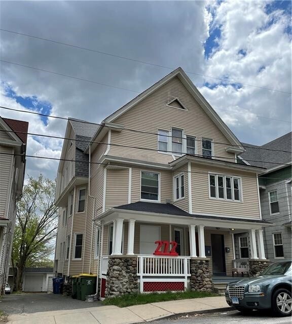 272 Pine St, Waterbury, CT 06710 Owner Occupied Opportunity