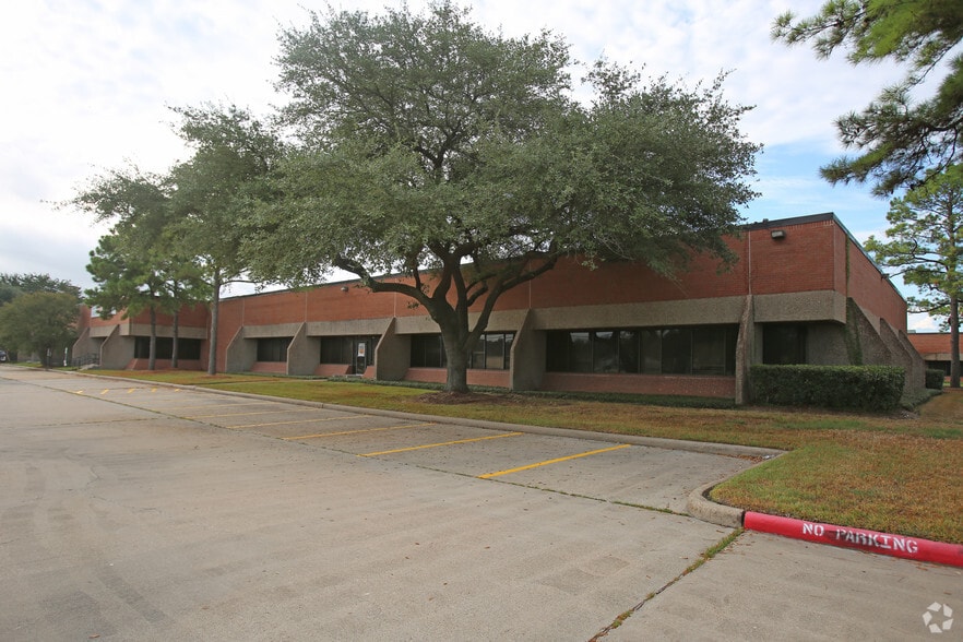 7050 Portwest Dr, Houston, TX for sale - Primary Photo - Image 1 of 4