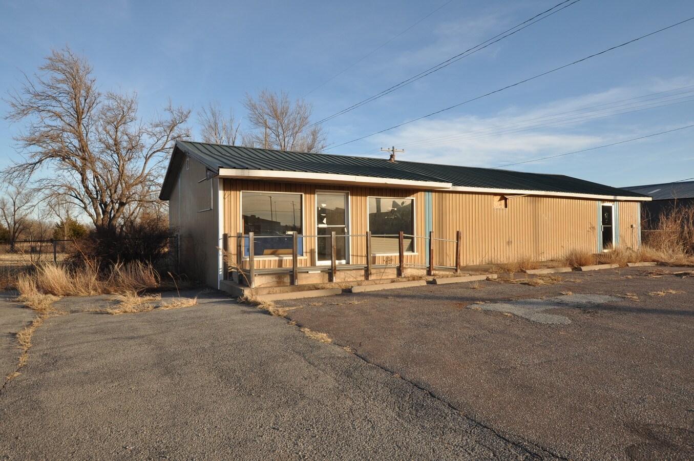 3006 1st St, Woodward, OK 73801
