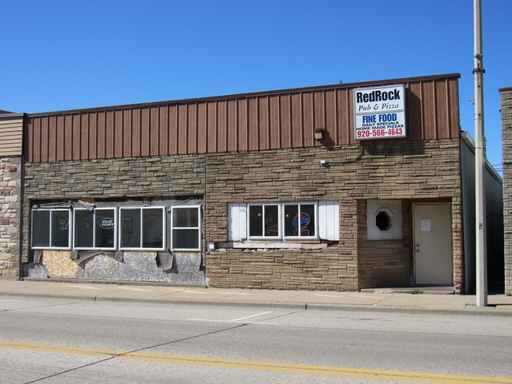 123 E Bannerman Ave, Redgranite, WI for sale Primary Photo- Image 1 of 1