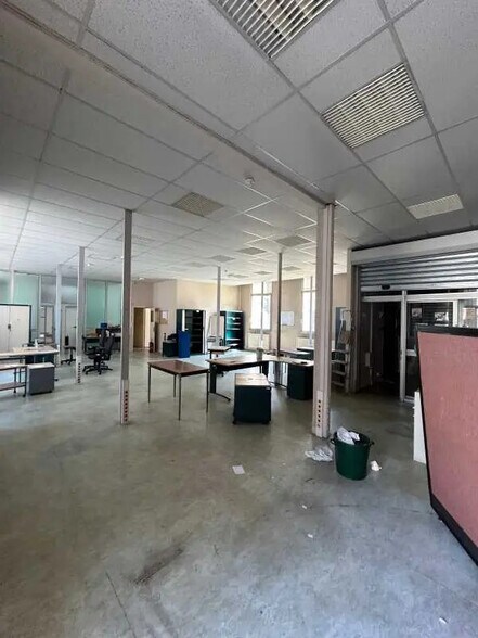 Office in Noyon for sale - Building Photo - Image 2 of 6