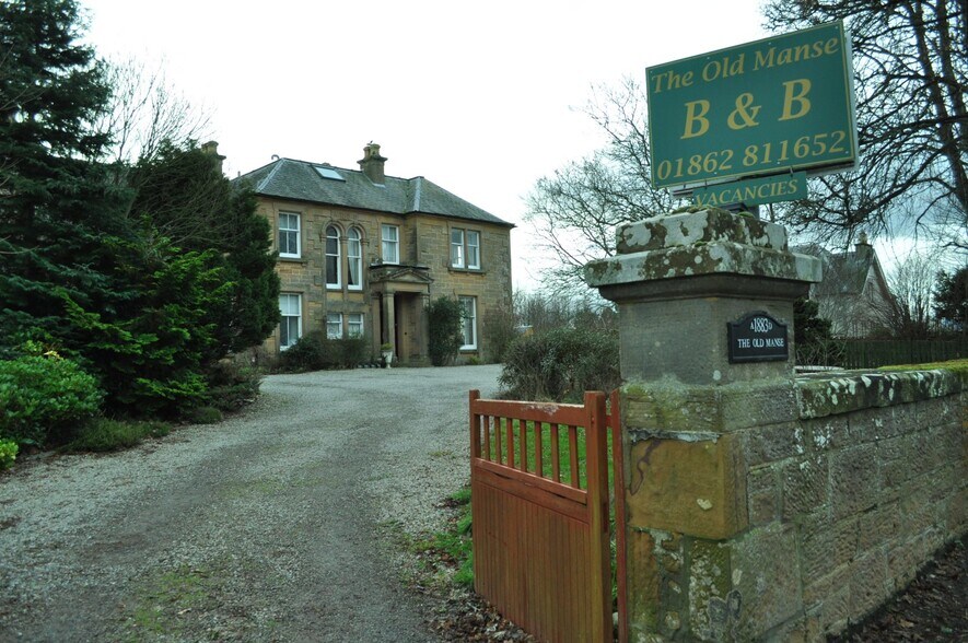 Sutherland Rd, Dornoch, IV25 3SX