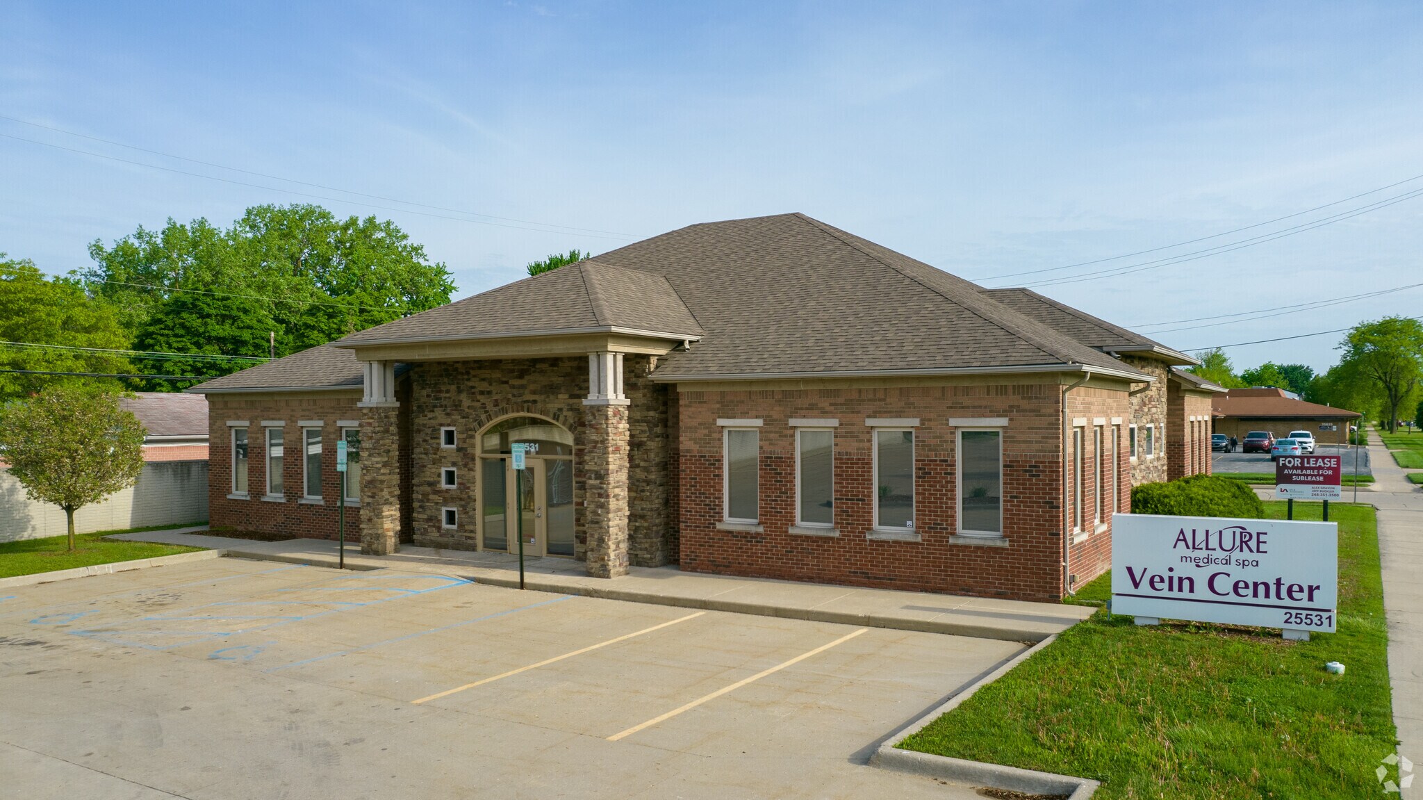 25531 Schoenherr Rd, Warren, MI for sale Primary Photo- Image 1 of 1