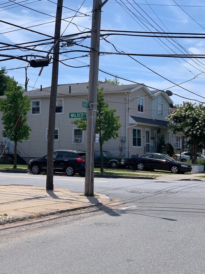 259 Walker St, Staten Island, NY 10303