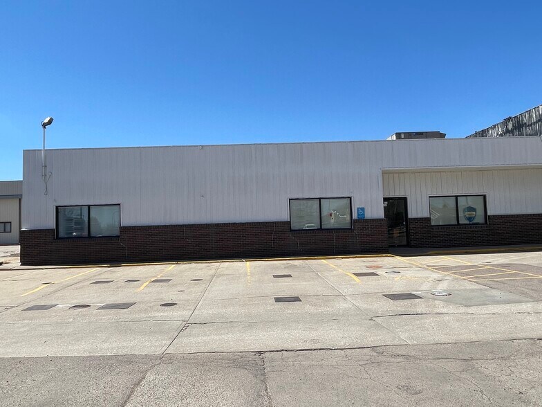 300 1st St, Sergeant Bluff, IA for sale - Primary Photo - Image 1 of 1