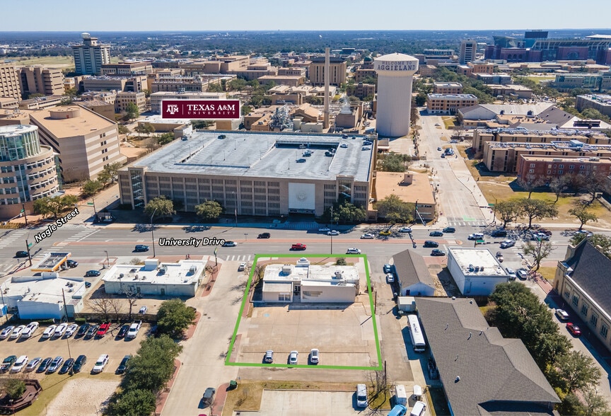 509 University Dr, College Station, TX 77840