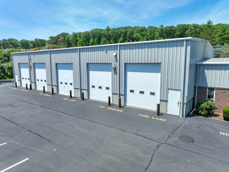 69 E Belcher Rd, Foxboro, MA for lease - Building Photo - Image 3 of 9