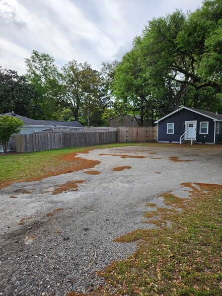 1615 Remount Rd, Charleston, SC for lease - Building Photo - Image 2 of 17