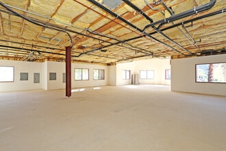 47100 Washington St, La Quinta, CA for lease Interior Photo- Image 1 of 4