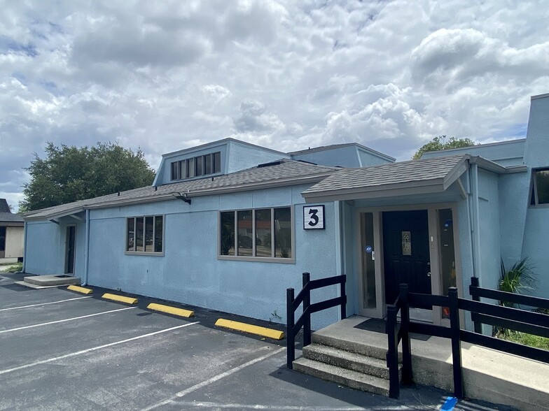 4131 University Blvd S, Jacksonville, FL for lease - Building Photo - Image 1 of 10